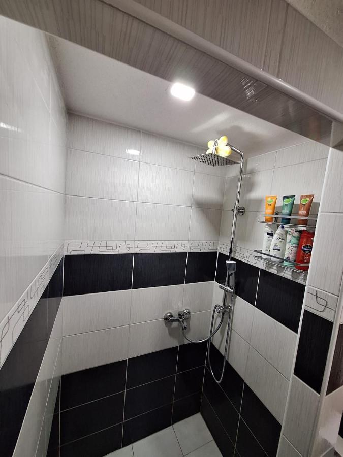 Apartman Magic Sauna,Jakuzzi,Kino Ливно Экстерьер фото