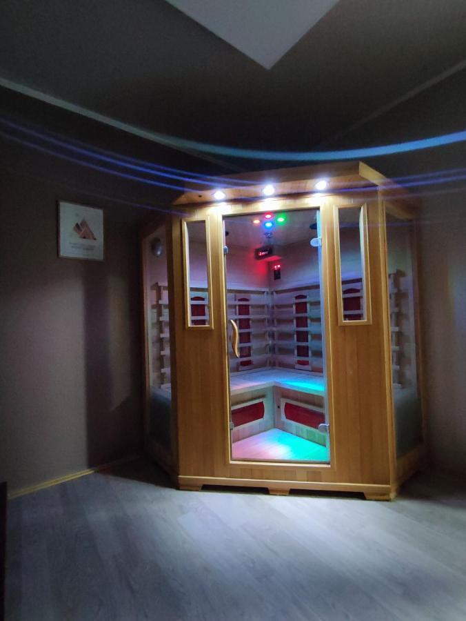 Apartman Magic Sauna,Jakuzzi,Kino Ливно Экстерьер фото